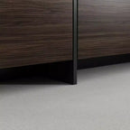Meuble TV long marron avec finition veinage bois et 4 tiroirs